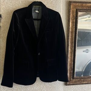 Elegant Black Velvet Blazer